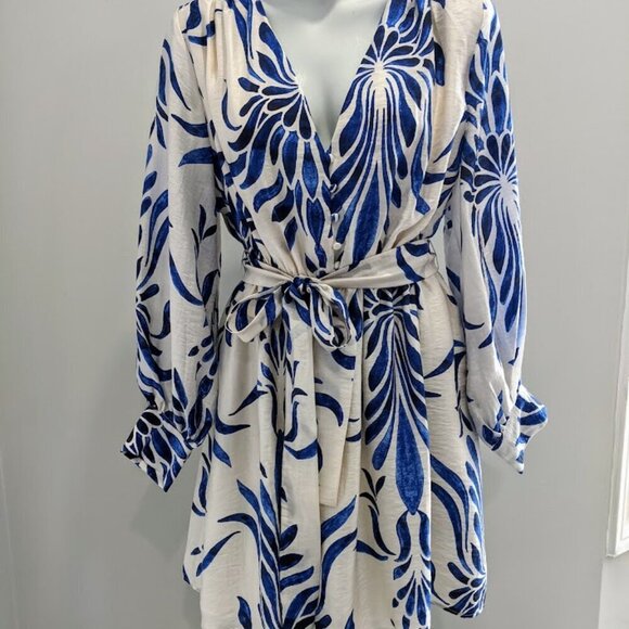 Women's H&M Bishop Sleeve Tie-belt dress | Size M - Picture 6 of 12